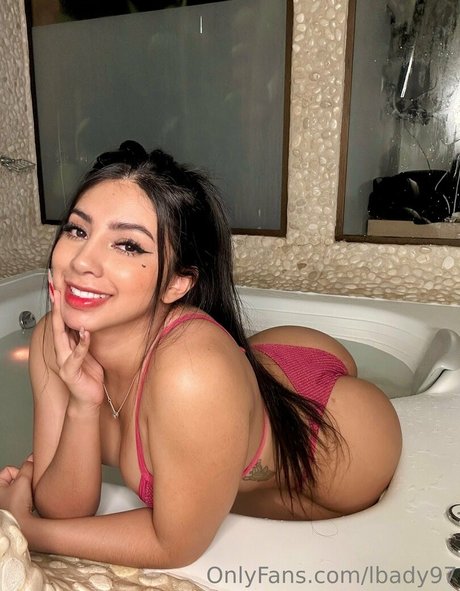 lbady97 model hot pics