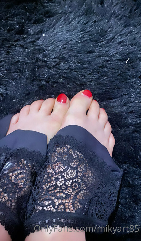 mikyart85 nudes model pictures