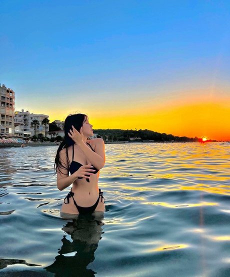 baharkayaar star sexy img