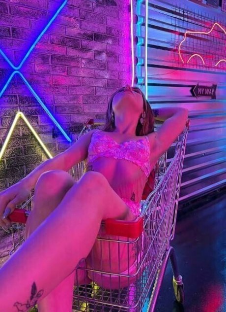 lola dazzle naked pornstar archive