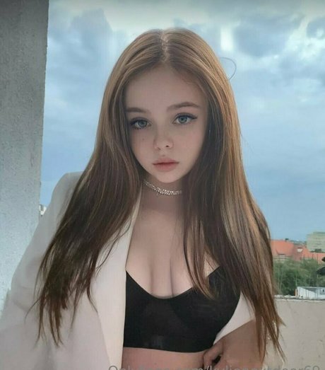 kylienextdoor69 sexy actress img