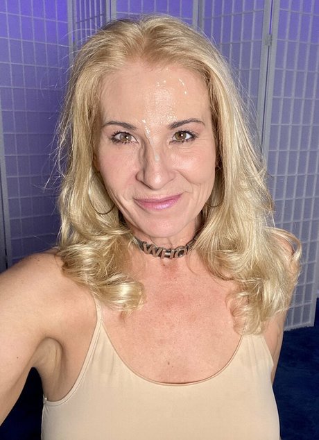 naughtyjojo1 xxx star img