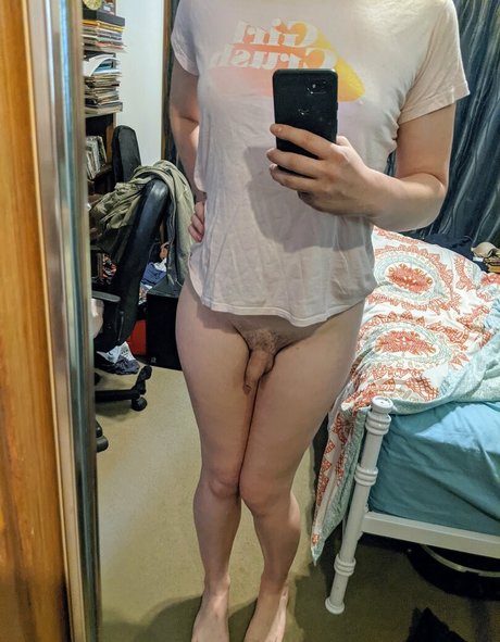 artemislunaaa star nude photos