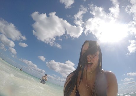 Kinsey Osborn model top picture