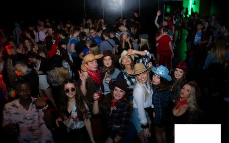 Amber Rose Brightman model pornographic image