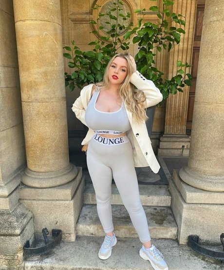 Amber Rose Brightman porn star photo