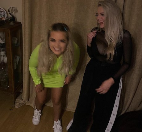 Amber Rose Brightman star xxx pic