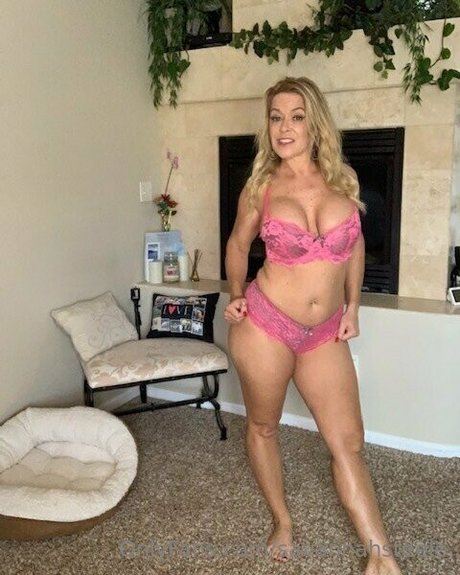 savannahsteele star beautiful pic