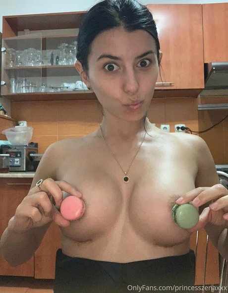 princesszenaxxx star high quality pic