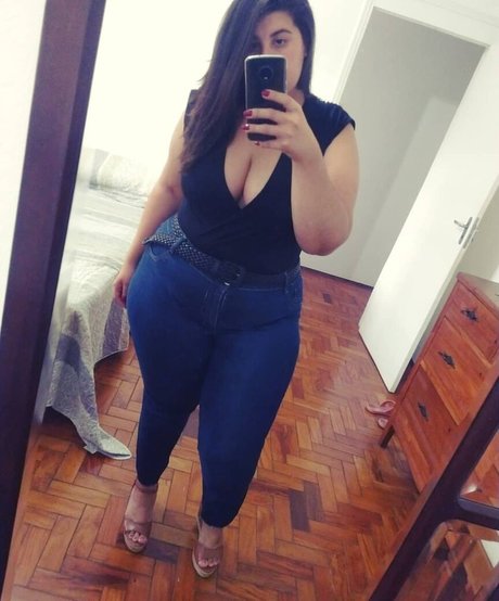 Bianca Novaes nude star image