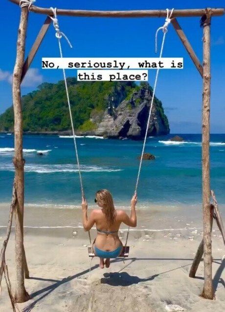 Buttcracks star top photo