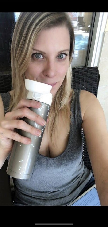 Teasing Teacher star top photo