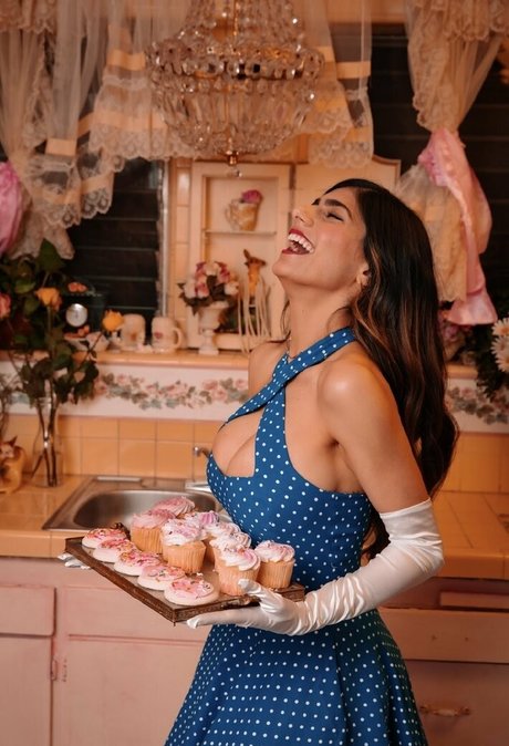miakhalifa hot model image