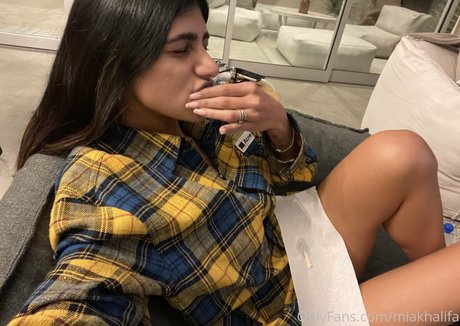 miakhalifa high quality pornstar picture