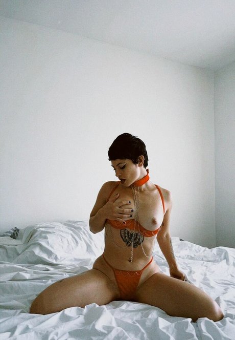 Marceli Cardozo erotic model photo