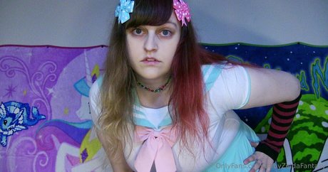 babyzeldafantasy naked model picture