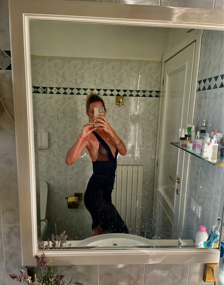 Vinted pretty actress img