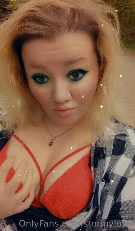 stormylov3 model naked pics