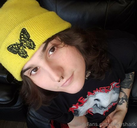 skyyshark nude pornstar galleries