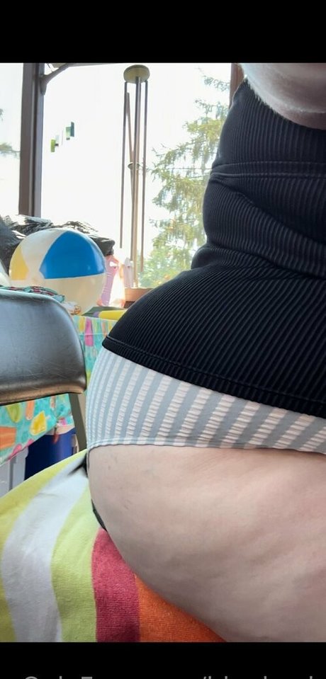 biggbeck model naked img