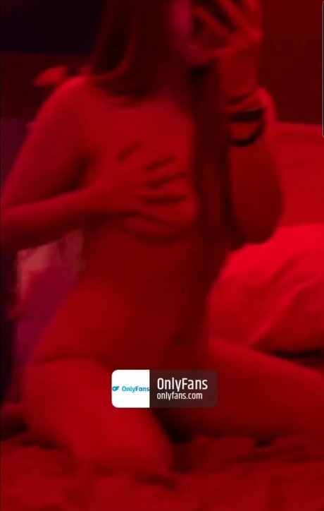 Selenaanne star hd gallery