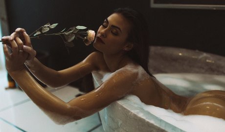 Noelle Marie nudes model pic