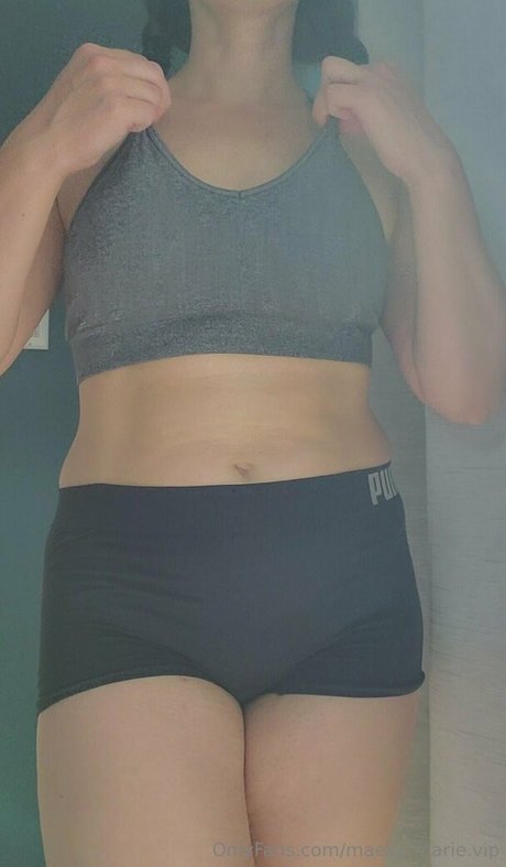 maeve marie vip pretty model picture