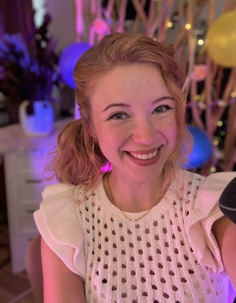 vleafnin pornstar art picture