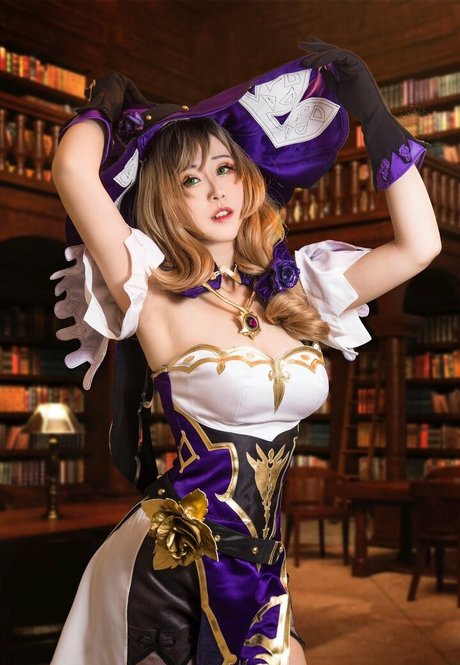 Larissa Rochefort sex actress galleries