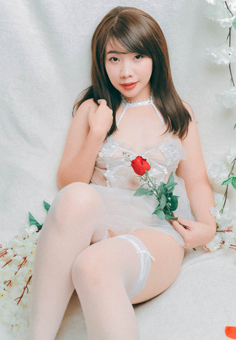 Natsuki Jiro naked star pictures