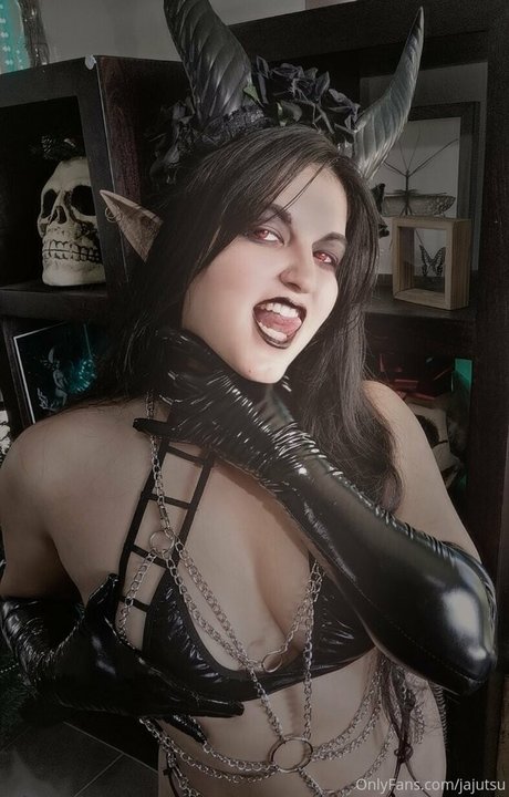 Jajutsu sexy model photo