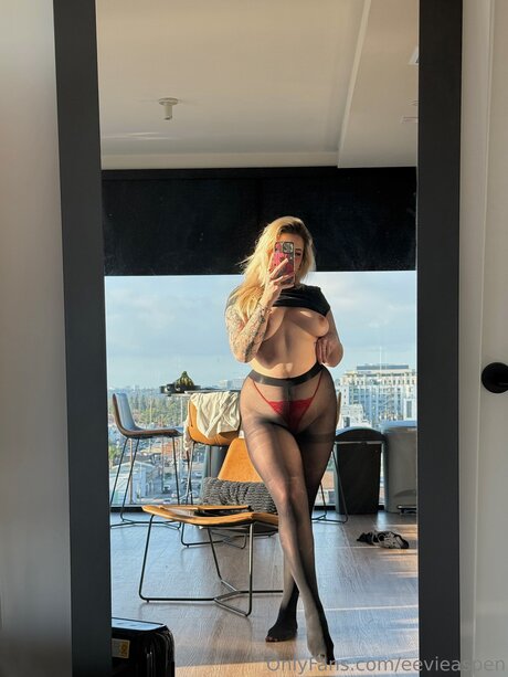 eevieaspen sex actress archive