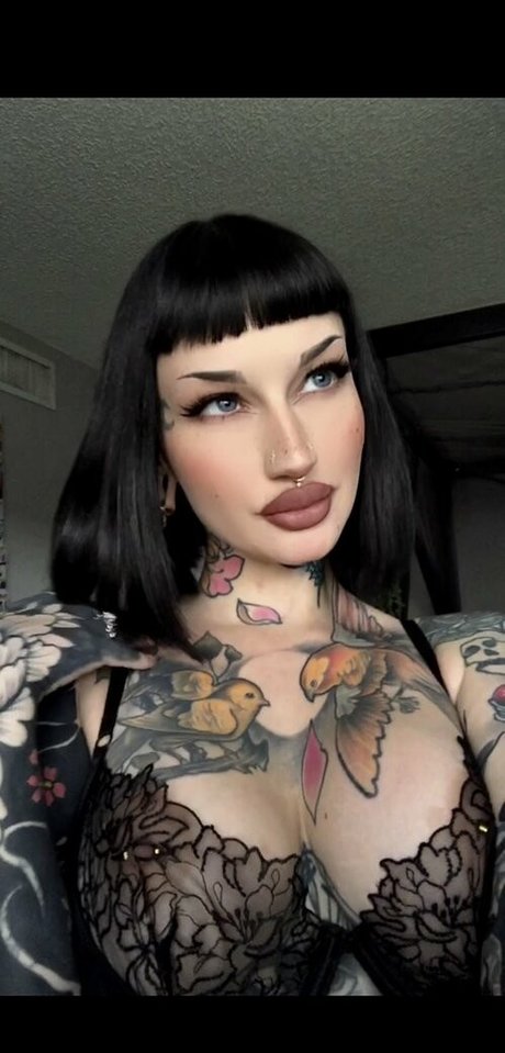 Hviley Rose nudes model photos