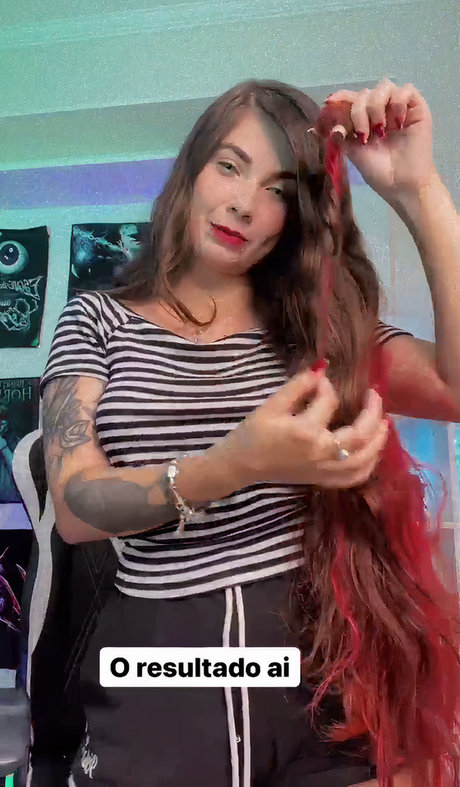 Diretora Muniz model nude image