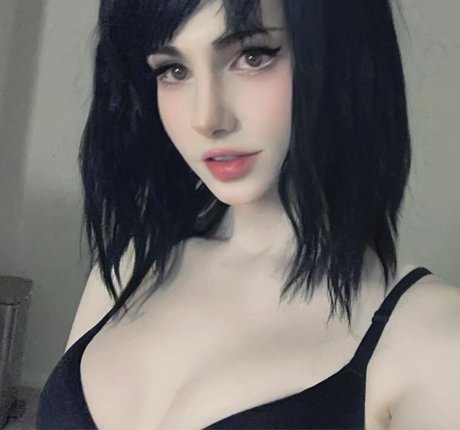 Kalindra Chan exclusive pornstar pics