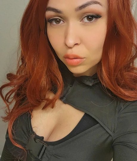 Pinksaltmoon hot star pictures