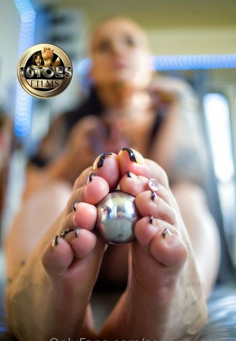 servingvelvet free pornstar pics