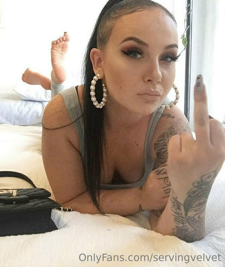 servingvelvet model sexy galleries