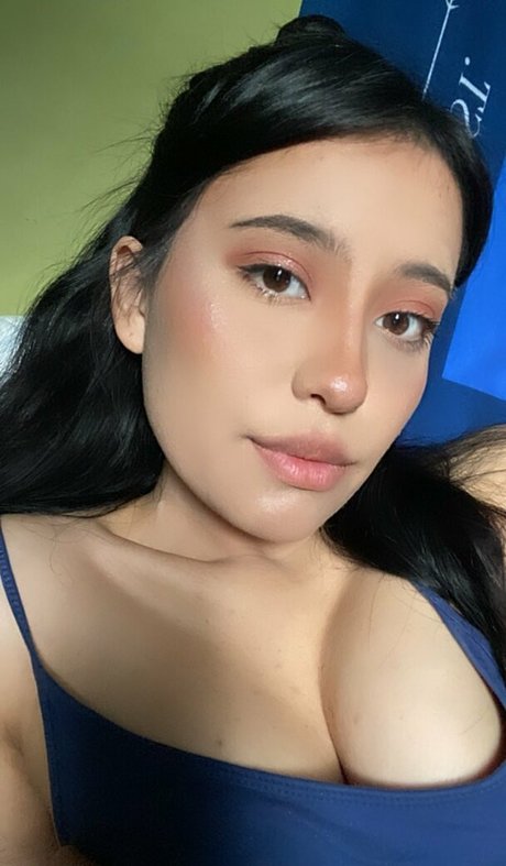 Agnes Inezz high quality star pics