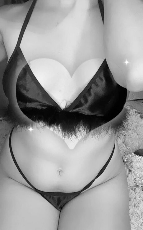 Agnes Inezz pornographic model images