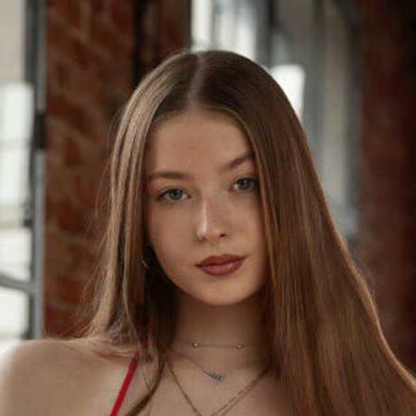 Amelia Korczak free model galleries