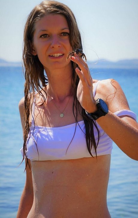 Vanessa Blank adult model img