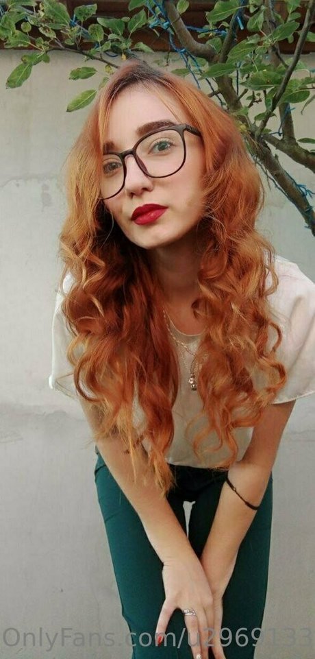 moniiikaaaa sexy star img