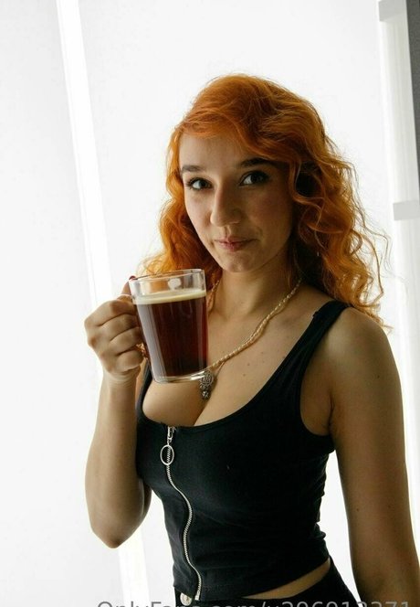 moniiikaaaa hot pornstar photos