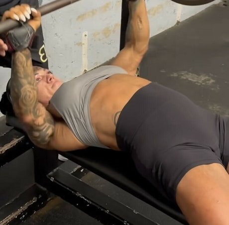 bree physique ifbbpro star exclusive picture