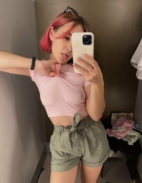 freerosti model images