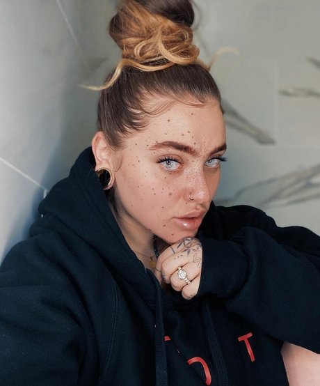 Brooklyn Nicolina free model images