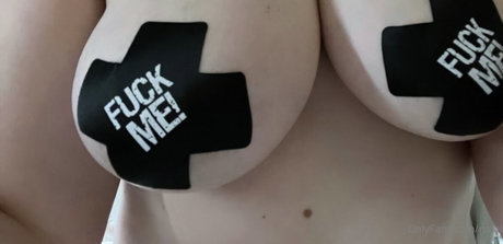 NatalieHanby model high quality image