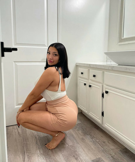 Brianna Christine model art pic