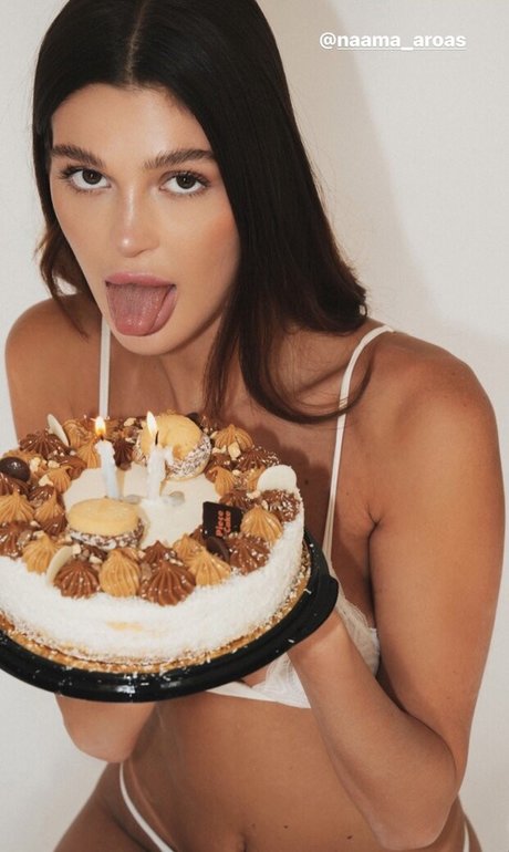 Shira Adar high quality model picture